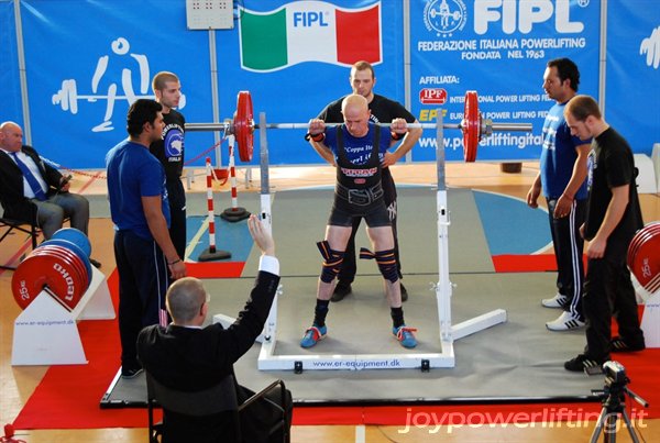 IN PEDANA - LUCA CENACCHI - 3° SQUAT (N) - 140 KG